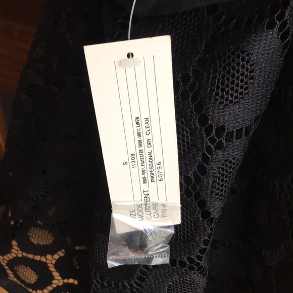 NWT Andrea Jovine Sheer, Linen collared Blouse - Picture 7 of 9